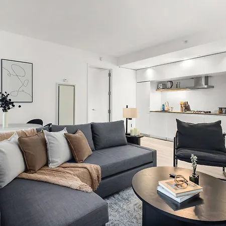 Stylish Nyc Haven Steps To Broadway & Dining Apartment
